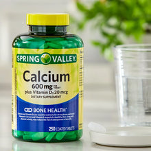 Cargar imagen en el visor de la galería, Calcio. Con vitamina D3. Esencial para tus huesos y varias funciones de tu cuerpo. Spring Valley. Varios tamaños disponibles