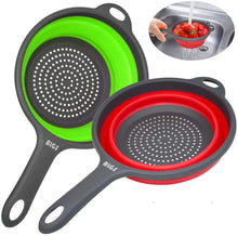 Cargar imagen en el visor de la galería, Colador de cocina plegable para ahorrar espacio, con asas, para escurrir diferentes tipos de alimentos. En material resitente y saludable.