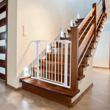 Cargar imagen en el visor de la galería, Puerta de seguridad para bebés y mascotas con cierre automático (29.5 "x 40.5"). Incluye 4 pernos de presión.