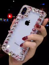 Cargar imagen en el visor de la galería, Cover iPhone transparente con decoración de diamantes de imitación:  disponible desde iPhone 7  hasta iPhone 13 Pro Max✅️
